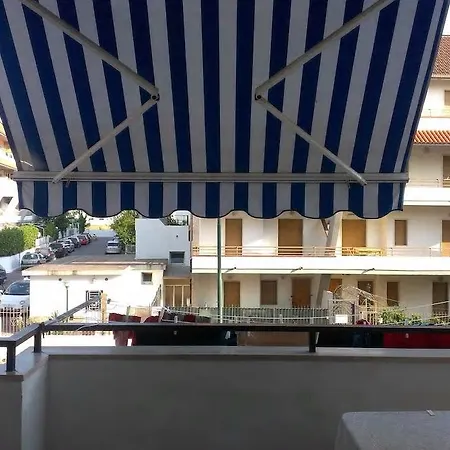 Trilocale A 800 Metri Dal Mare Appartamento *